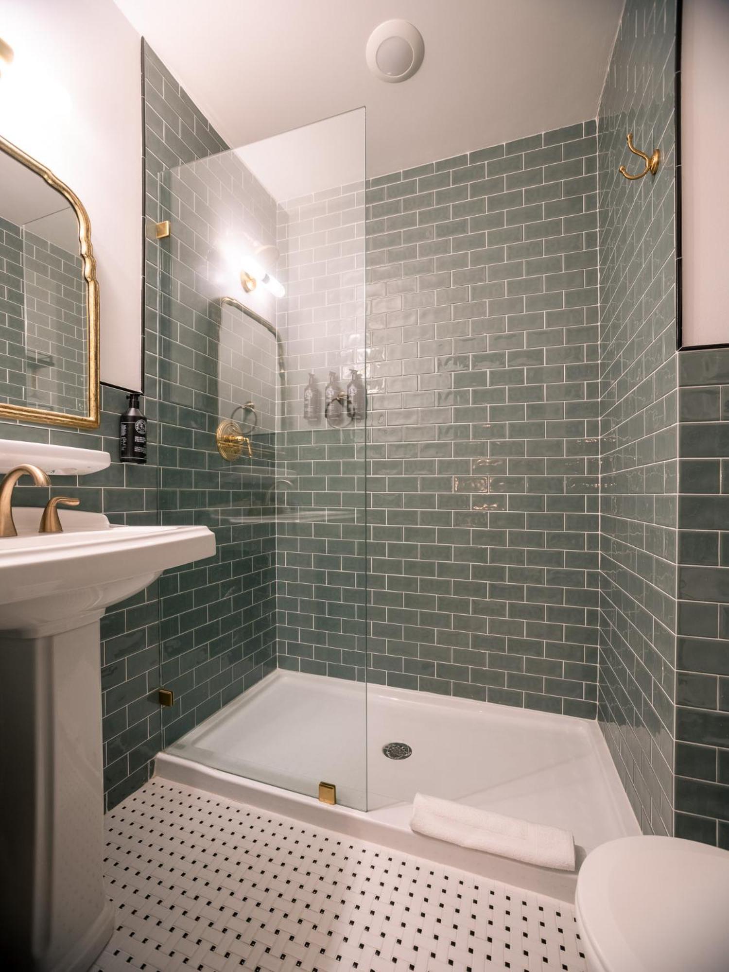 The Madison Hotel 3*